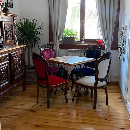 Home Of Art Rîşnov Luaran gambar